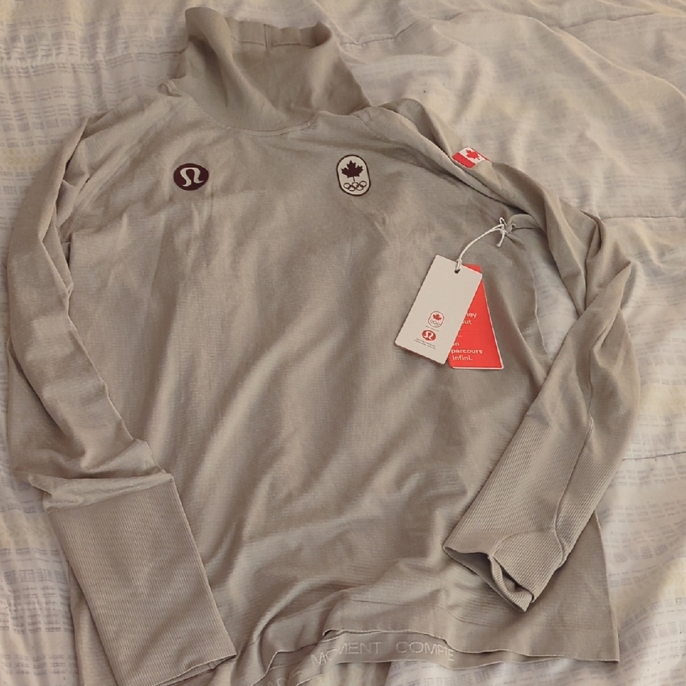 Gray/Beige Women's Lululemon Team Canada Long Sleeve Swiftly Tech Turtleneck Top